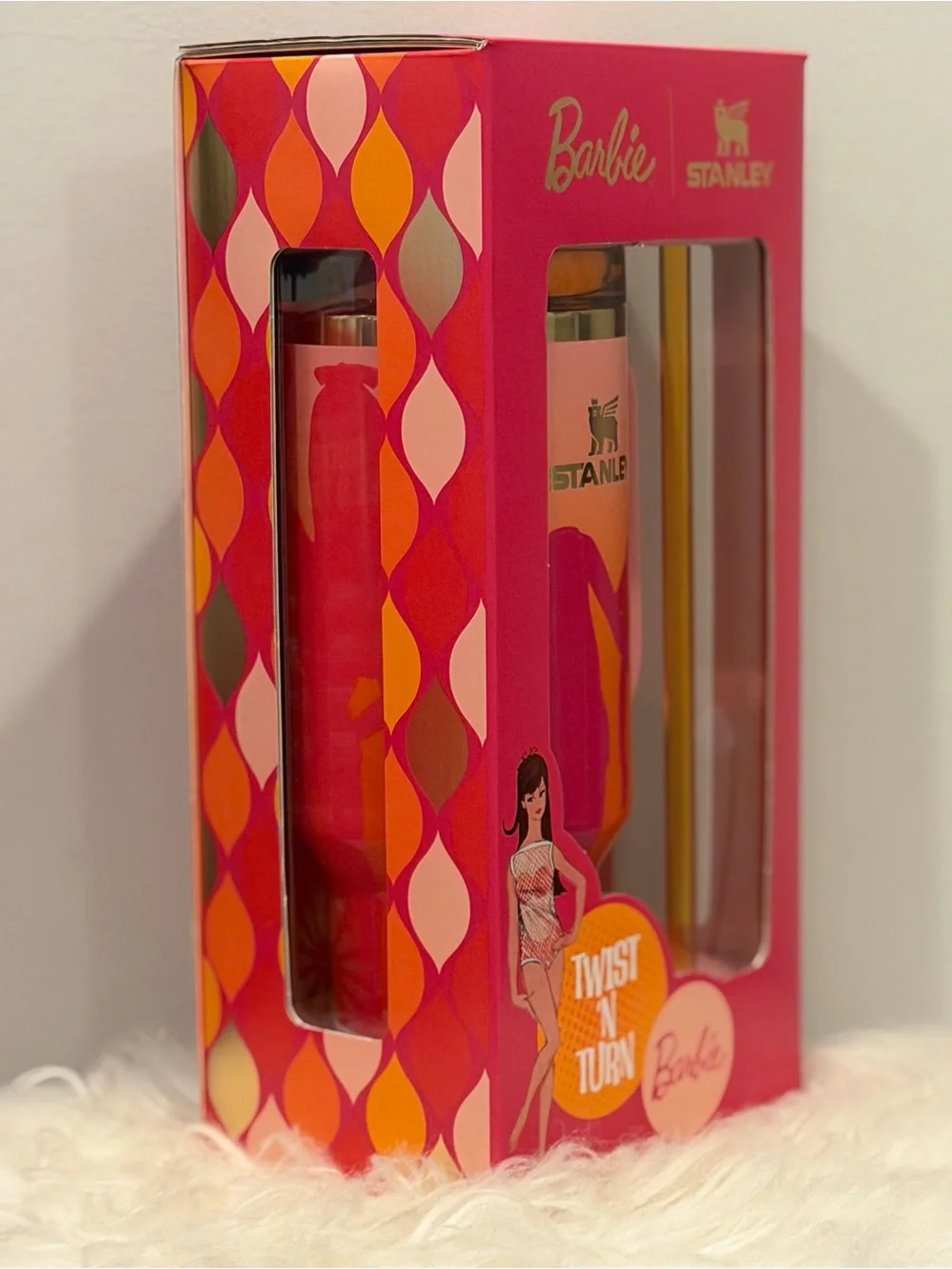 Stanley x Barbie 'Twist N Turn' Flowstate Quencher 40oz